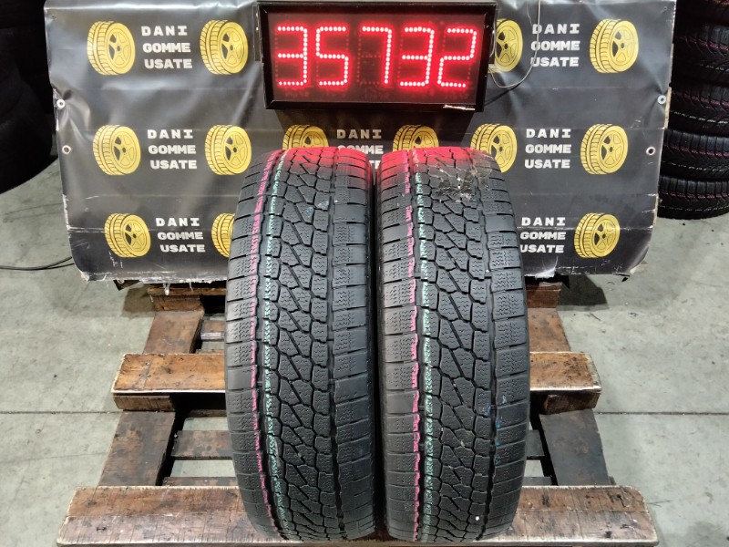 2 Gomme usate 215 70 15 C Pneumatici Invernali FIRESTONE 2 Gomme usate 215 70 15 C Pneumatici Invernali FIRESTONE