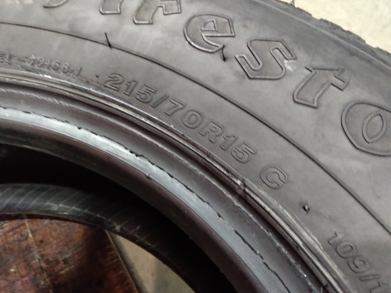 2 Gomme usate 215 70 15 C Pneumatici Invernali FIRESTONE 2 Gomme usate 215 70 15 C Pneumatici Invernali FIRESTONE