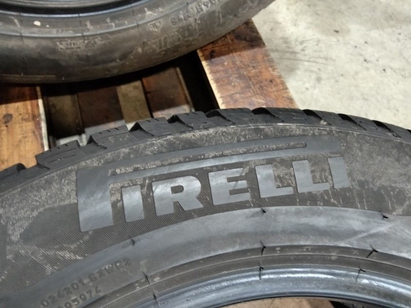 4 Gomme usate 225 60 18 Pneumatici Invernali PIRELLI 4 Gomme usate 225 60 18 Pneumatici Invernali PIRELLI
