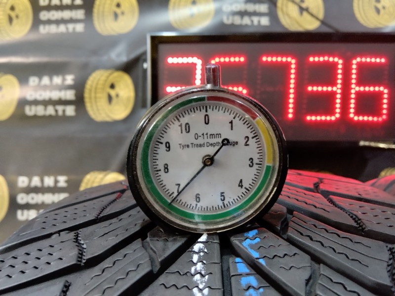 2 Gomme usate 205 45 17 Pneumatici Invernali KUMHO 2 Gomme usate 205 45 17 Pneumatici Invernali KUMHO
