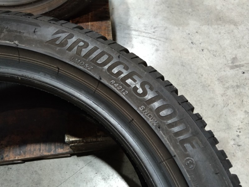 4 Gomme usate 225 45 17 Pneumatici Invernali BRIDGESTONE 4 Gomme usate 225 45 17 Pneumatici Invernali BRIDGESTONE