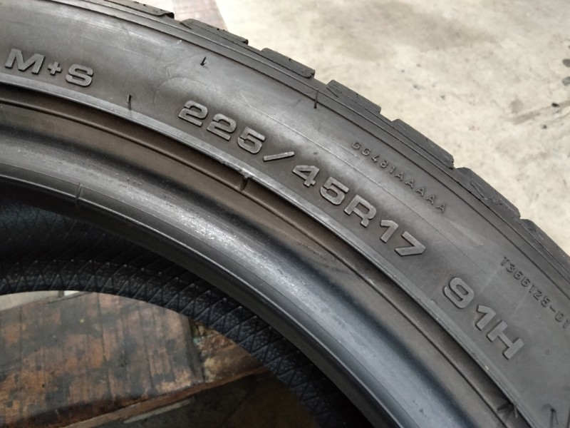 4 Gomme usate 225 45 17 Pneumatici Invernali GOODYEAR 4 Gomme usate 225 45 17 Pneumatici Invernali GOODYEAR
