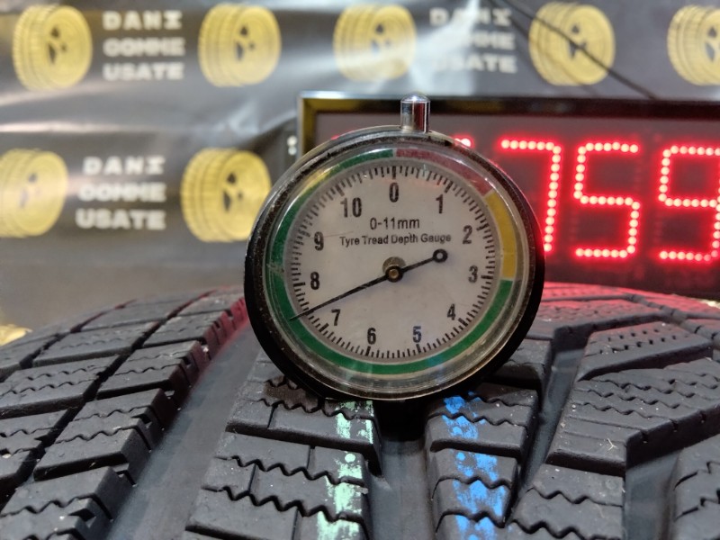 2 Gomme usate 265 35 19 Pneumatici Invernali HANKOOK 2 Gomme usate 265 35 19 Pneumatici Invernali HANKOOK