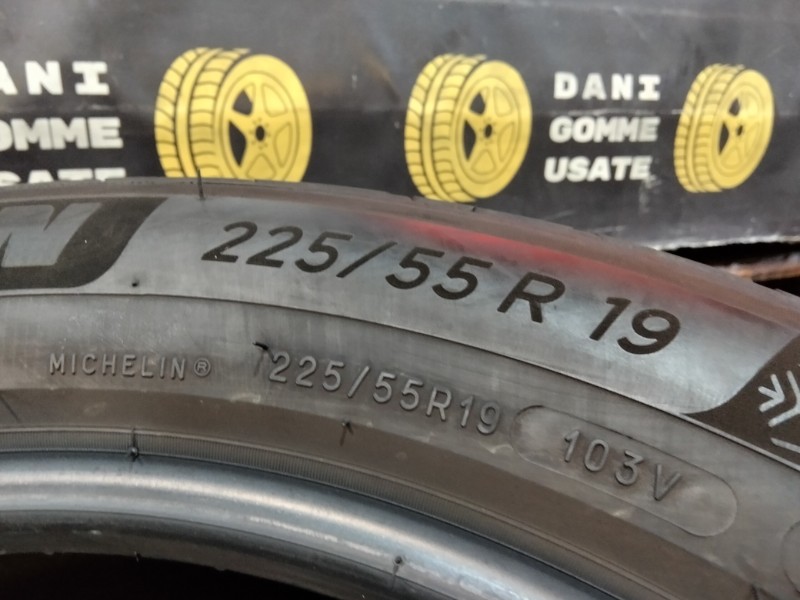 2 Gomme usate 225 55 19 Pneumatici Invernali MICHELIN 2 Gomme usate 225 55 19 Pneumatici Invernali MICHELIN