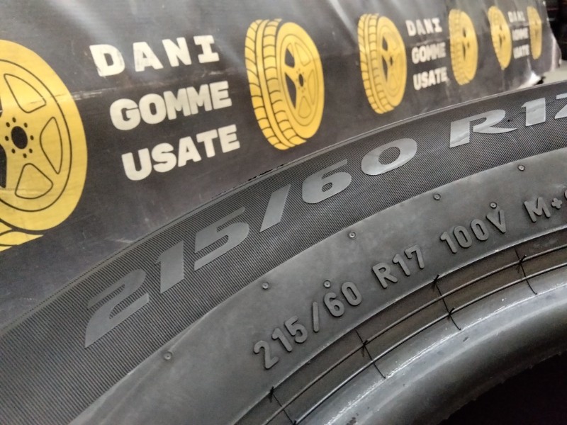 4 Gomme usate 215 60 17 Pneumatici Invernali PIRELLI 4 Gomme usate 215 60 17 Pneumatici Invernali PIRELLI