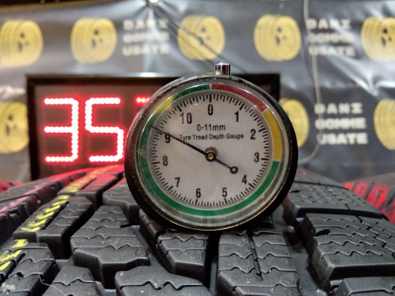 4 Gomme usate 235 65 16 C Pneumatici Invernali FIRESTONE 4 Gomme usate 235 65 16 C Pneumatici Invernali FIRESTONE