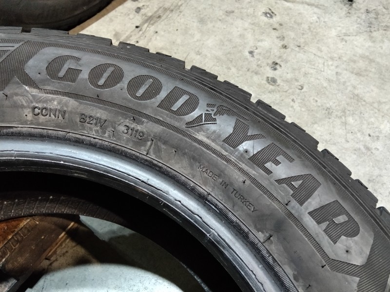 4 Gomme usate 205 65 16 C Pneumatici Invernali GOODYEAR 4 Gomme usate 205 65 16 C Pneumatici Invernali GOODYEAR