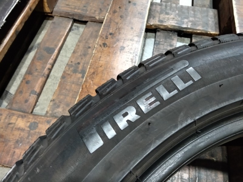 4 Gomme usate 215 55 18 Pneumatici Invernali PIRELLI 4 Gomme usate 215 55 18 Pneumatici Invernali PIRELLI