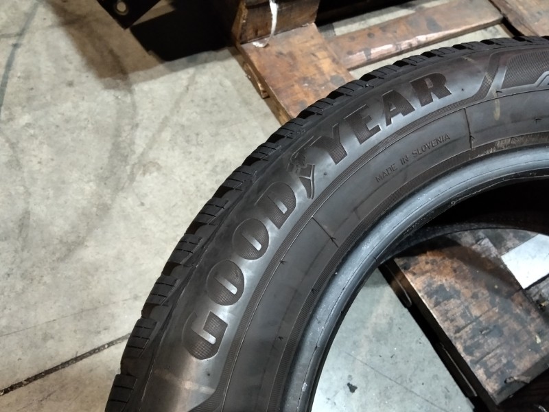4 Gomme usate 205 60 16 Pneumatici Invernali GOODYEAR 4 Gomme usate 205 60 16 Pneumatici Invernali GOODYEAR