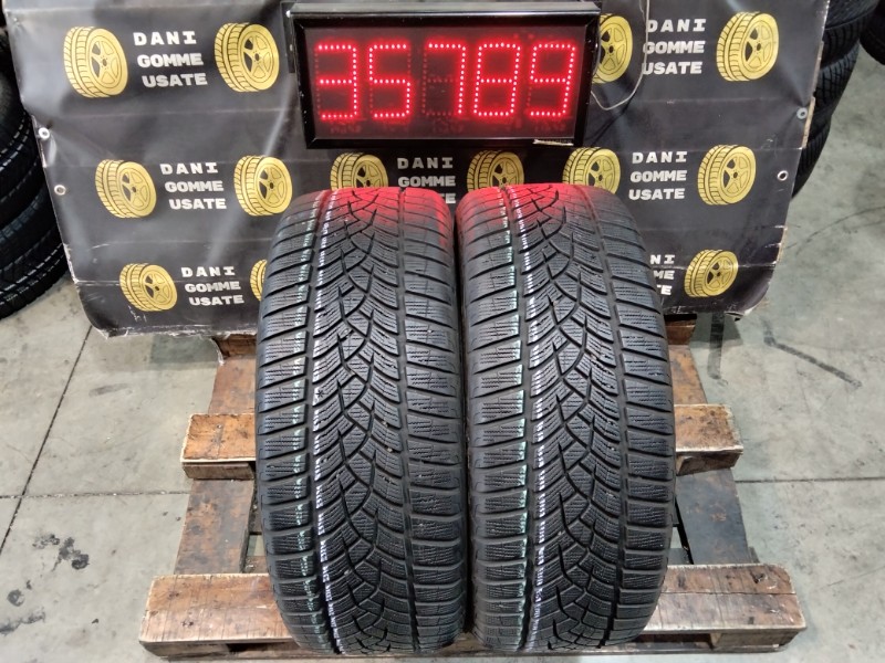 2 Gomme usate 235 45 19 Pneumatici Invernali GOODYEAR 2 Gomme usate 235 45 19 Pneumatici Invernali GOODYEAR