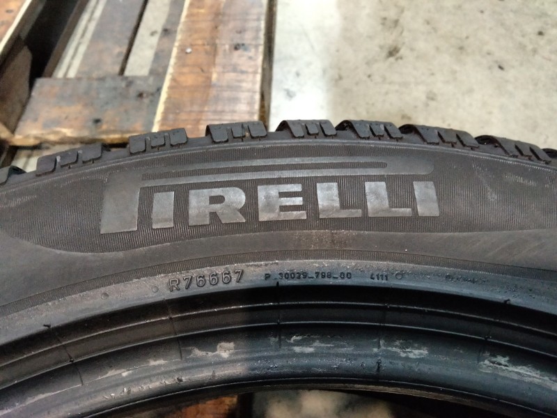 4 Gomme usate 235 50 19 Pneumatici Invernali PIRELLI 4 Gomme usate 235 50 19 Pneumatici Invernali PIRELLI