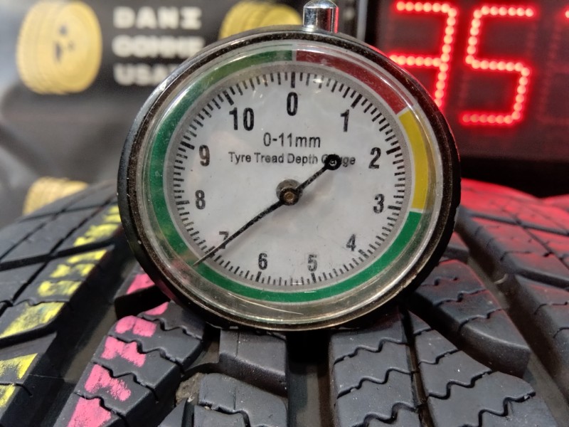 4 Gomme usate Pneumatici Invernali GOODYEAR 4 Gomme usate Pneumatici Invernali GOODYEAR
