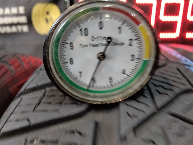 4 Gomme usate 225 55 18 Pneumatici Invernali PIRELLI 4 Gomme usate 225 55 18 Pneumatici Invernali PIRELLI