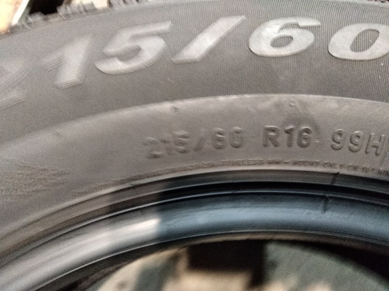 4 Gomme usate 215 60 16 Pneumatici Invernali PIRELLI 4 Gomme usate 215 60 16 Pneumatici Invernali PIRELLI
