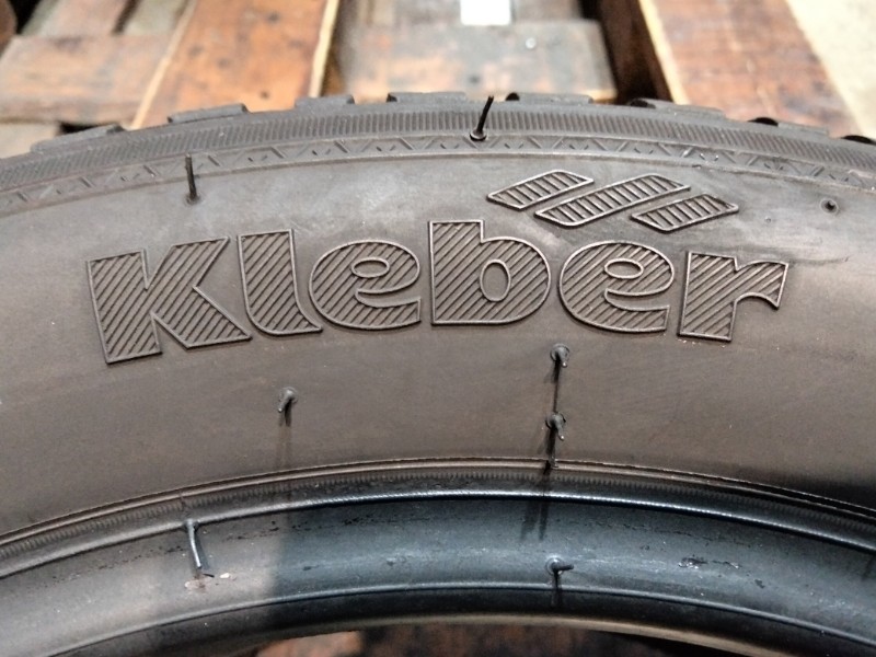 4 Gomme usate 185 55 15 Pneumatici Invernali KLEBER 4 Gomme usate 185 55 15 Pneumatici Invernali KLEBER