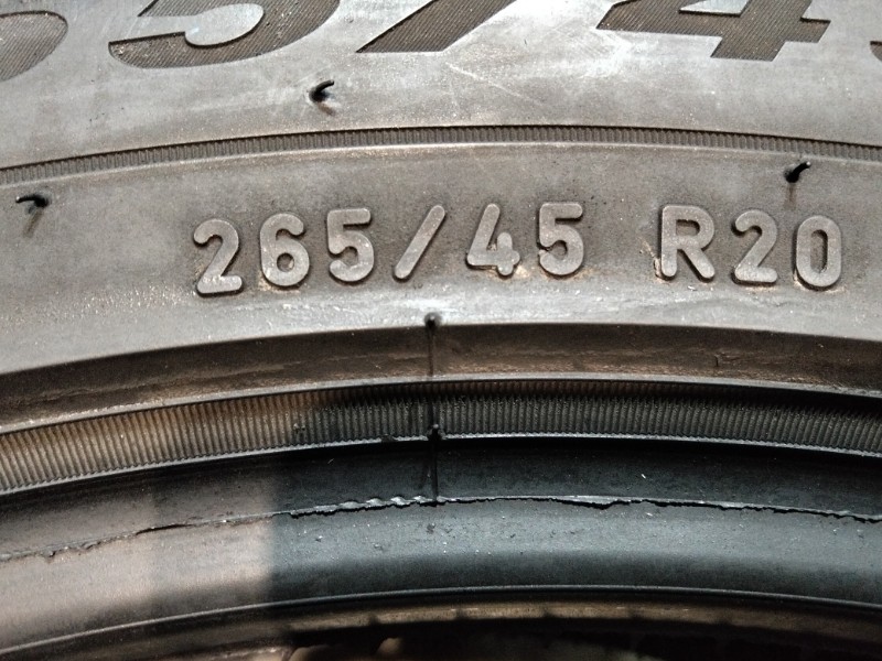 2 Gomme usate 295 40 20 e 2 Gomme usate 265 45 20 Pneumatici Invernali PIRELLI 2 Gomme usate 295 40 20 e 2 Gomme usate 265 45 20 Pneumatici Invernali PIRELLI