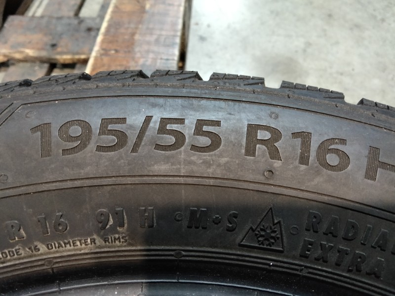 2 Gomme usate 195 55 16 Pneumatici Invernali BARUM 2 Gomme usate 195 55 16 Pneumatici Invernali BARUM