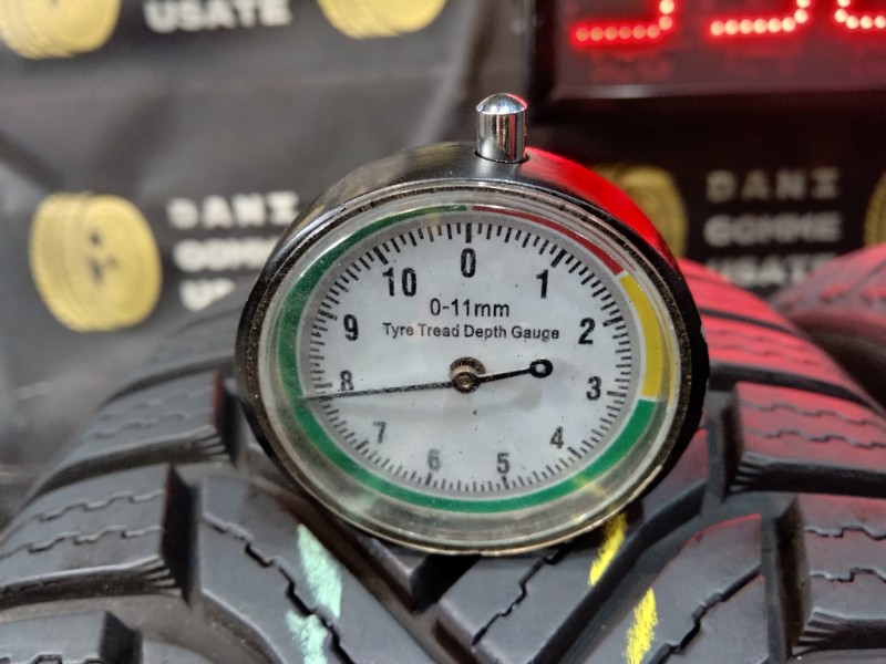 4 Gomme usate 195 60 15 Pneumatici Invernali MICHELIN 4 Gomme usate 195 60 15 Pneumatici Invernali MICHELIN