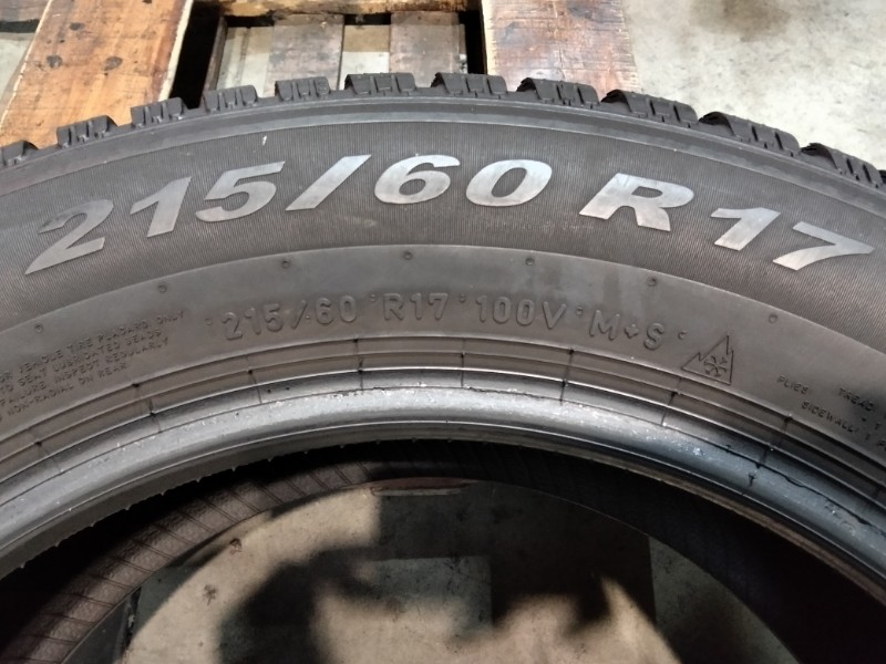 4 Gomme usate 215 60 17 Pneumatici Invernali PIRELLI 4 Gomme usate 215 60 17 Pneumatici Invernali PIRELLI