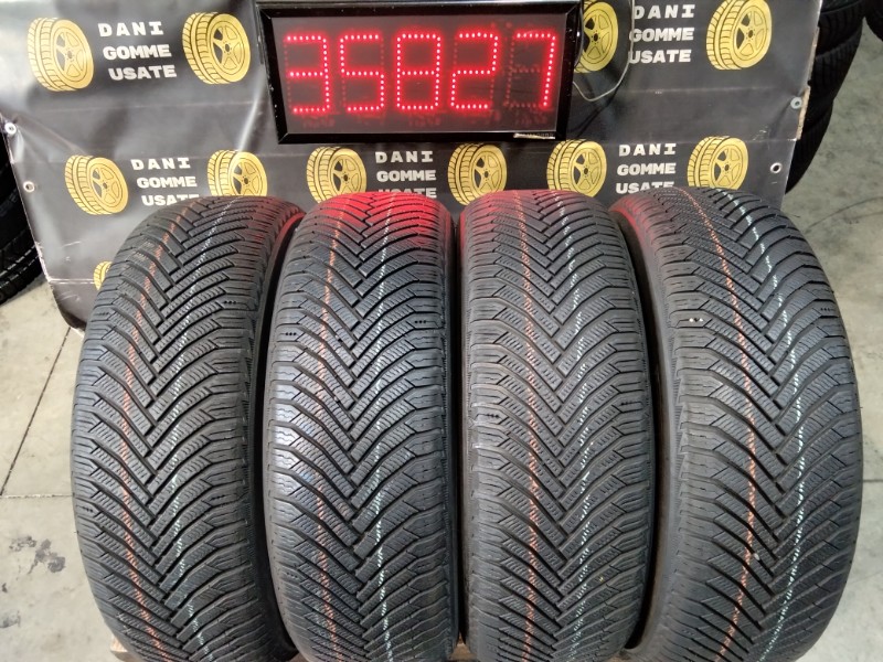 4 Gomme usate 215 60 17 Pneumatici Invernali MICHELIN 4 Gomme usate 215 60 17 Pneumatici Invernali MICHELIN