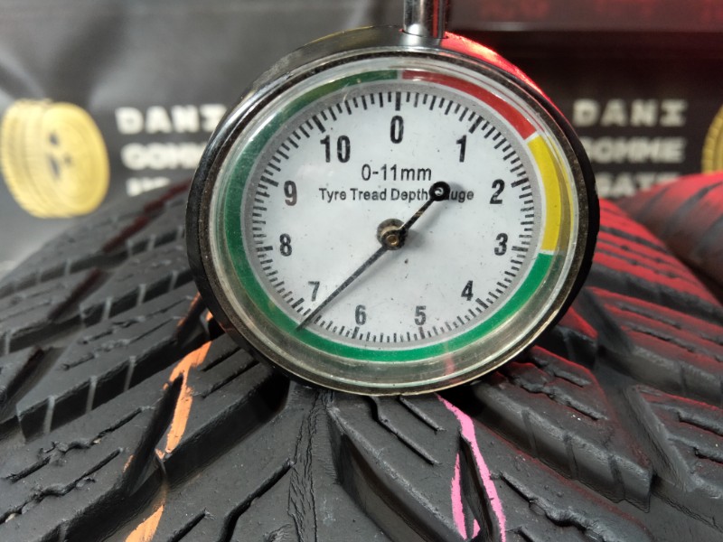 4 Gomme usate 185 65 15 Pneumatici 4 Stagioni NOKIAN 4 Gomme usate 185 65 15 Pneumatici 4 Stagioni NOKIAN