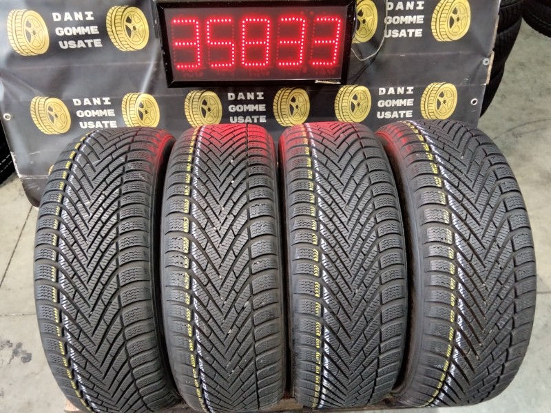 4 Gomme usate 215 55 17 Pneumatici Invernali PIRELLI 4 Gomme usate 215 55 17 Pneumatici Invernali PIRELLI