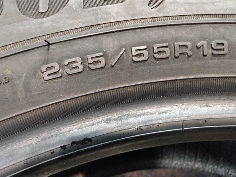 4 Gomme usate 235 55 19 Pneumatici Invernali GOODYEAR 4 Gomme usate 235 55 19 Pneumatici Invernali GOODYEAR