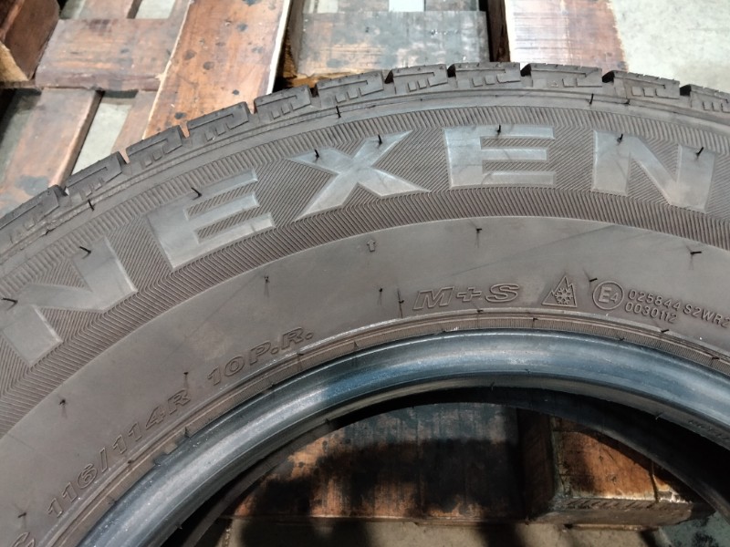 4 Gomme usate 215 75 16 C Pneumatici Invernali NEXEN 4 Gomme usate 215 75 16 C Pneumatici Invernali NEXEN