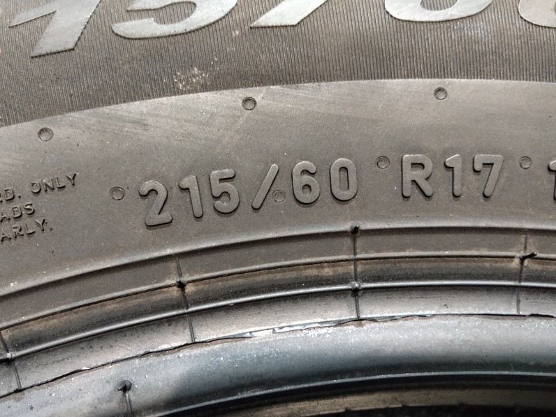 4 Gomme usate 215 60 17 Pneumatici Invernali PIRELLI 4 Gomme usate 215 60 17 Pneumatici Invernali PIRELLI