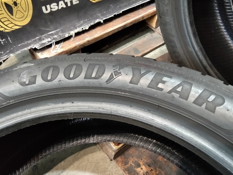 2 Gomme usate 245 40 19 e 2 Gomme usate 275 35 19 Pneumatici Invernali GOODYEAR 2 Gomme usate 245 40 19 e 2 Gomme usate 275 35 19 Pneumatici Invernali GOODYEAR