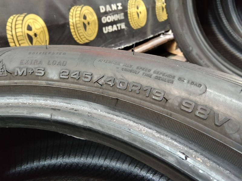 2 Gomme usate 245 40 19 e 2 Gomme usate 275 35 19 Pneumatici Invernali GOODYEAR 2 Gomme usate 245 40 19 e 2 Gomme usate 275 35 19 Pneumatici Invernali GOODYEAR
