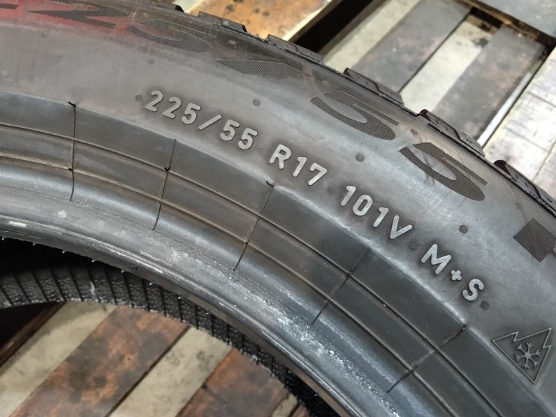 2 Gomme usate 225 55 17 Pneumatici Invernali PIRELLI 2 Gomme usate 225 55 17 Pneumatici Invernali PIRELLI