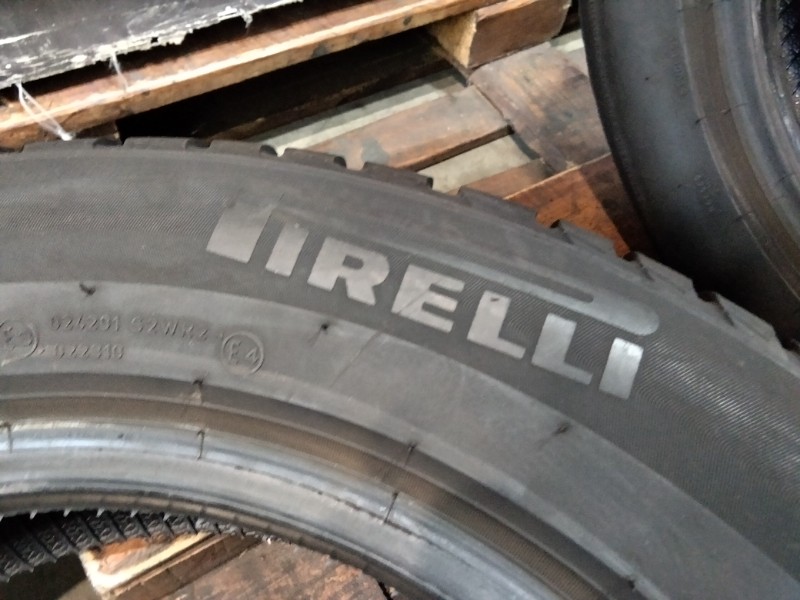 4 Gomme usate 205 60 16 Pneumatici Invernali PIRELLI 4 Gomme usate 205 60 16 Pneumatici Invernali PIRELLI