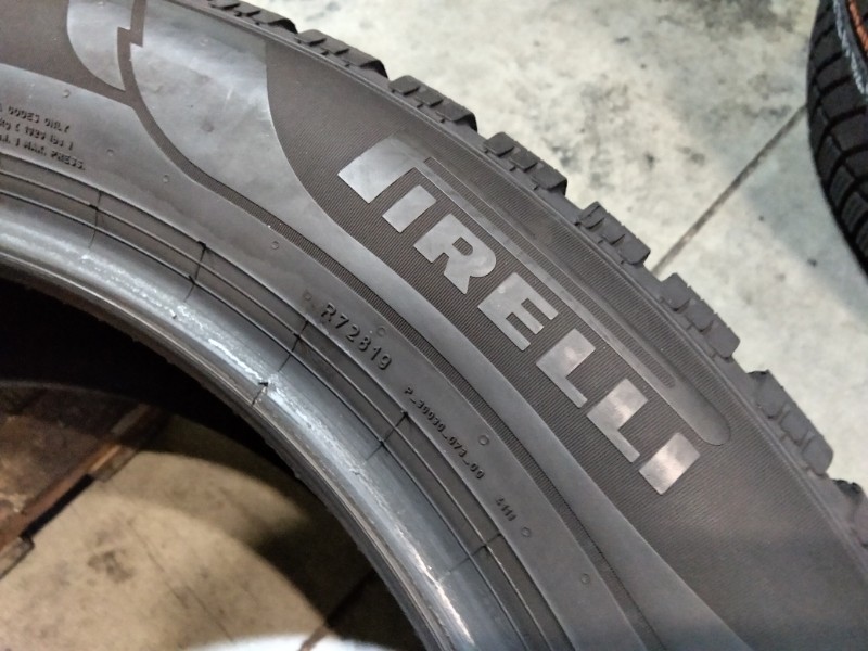 4 Gomme usate 225 55 19 Pneumatici Invernali PIRELLI 4 Gomme usate 225 55 19 Pneumatici Invernali PIRELLI