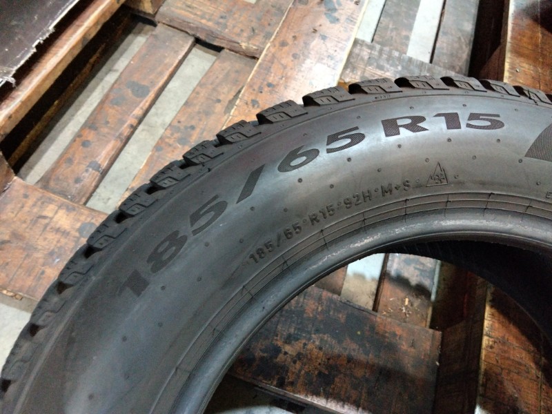 2 Gomme usate 185 65 15 Pneumatici Invernali PIRELLI 2 Gomme usate 185 65 15 Pneumatici Invernali PIRELLI