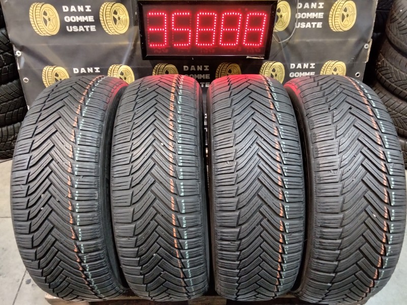 4 Gomme usate 225 55 17 Pneumatici Invernali MICHELIN 4 Gomme usate 225 55 17 Pneumatici Invernali MICHELIN