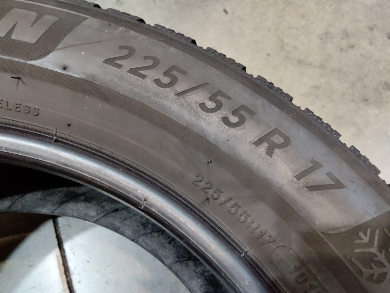 4 Gomme usate 225 55 17 Pneumatici Invernali MICHELIN 4 Gomme usate 225 55 17 Pneumatici Invernali MICHELIN