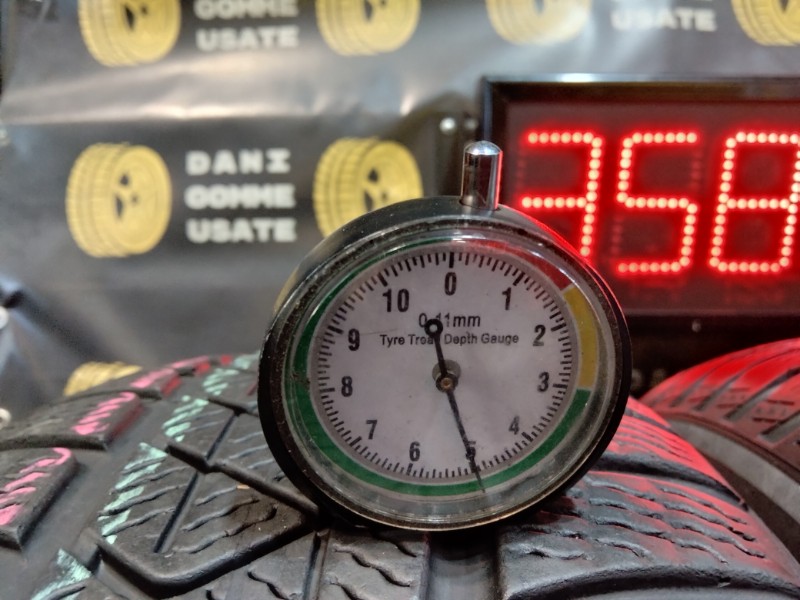 4 Gomme usate 205 55 17 Pneumatici Invernali PIRELLI 4 Gomme usate 205 55 17 Pneumatici Invernali PIRELLI