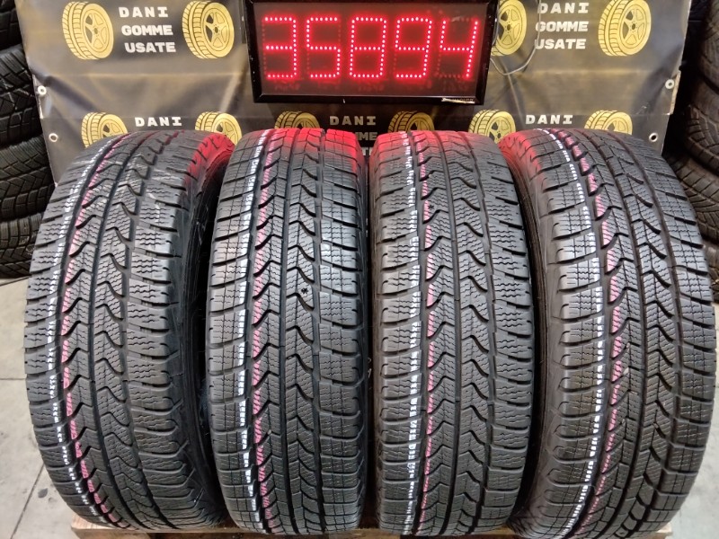 4 Gomme usate 215 70 15 C Pneumatici Invernali GOODYEAR 4 Gomme usate 215 70 15 C Pneumatici Invernali GOODYEAR
