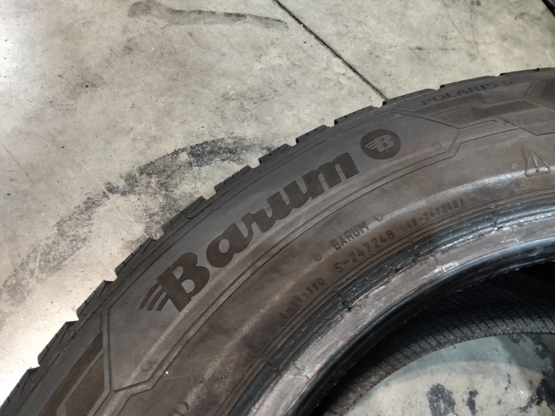 4 Gomme usate 195 60 15 Pneumatici Invernali BARUM 4 Gomme usate 195 60 15 Pneumatici Invernali BARUM