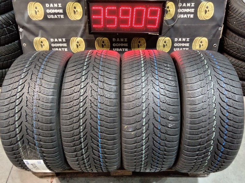 4 Gomme usate 245 45 18 Pneumatici Invernali NOKIAN 4 Gomme usate 245 45 18 Pneumatici Invernali NOKIAN