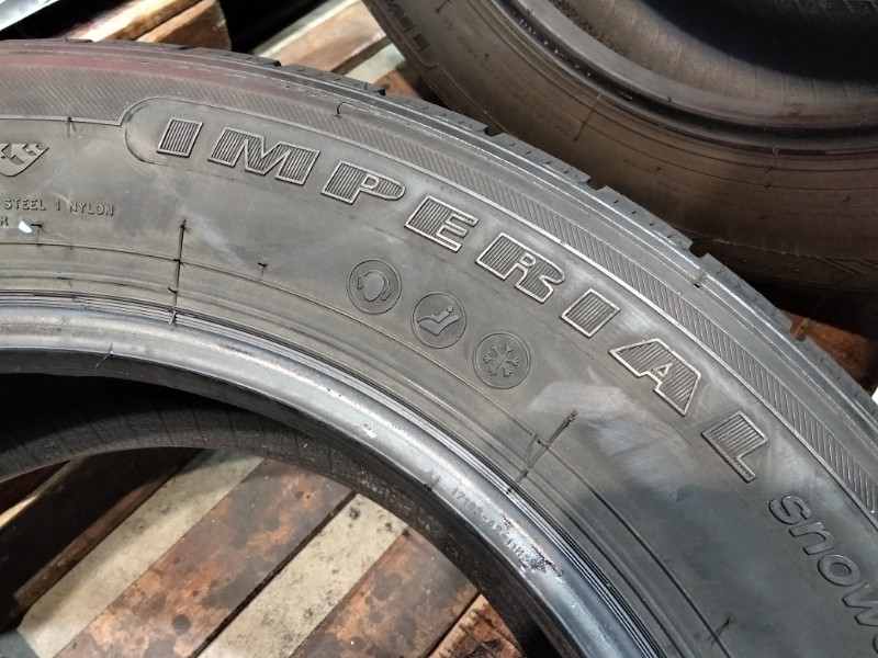 2 Gomme usate 225 60 17 Pneumatici Invernali IMPERIAL 2 Gomme usate 225 60 17 Pneumatici Invernali IMPERIAL