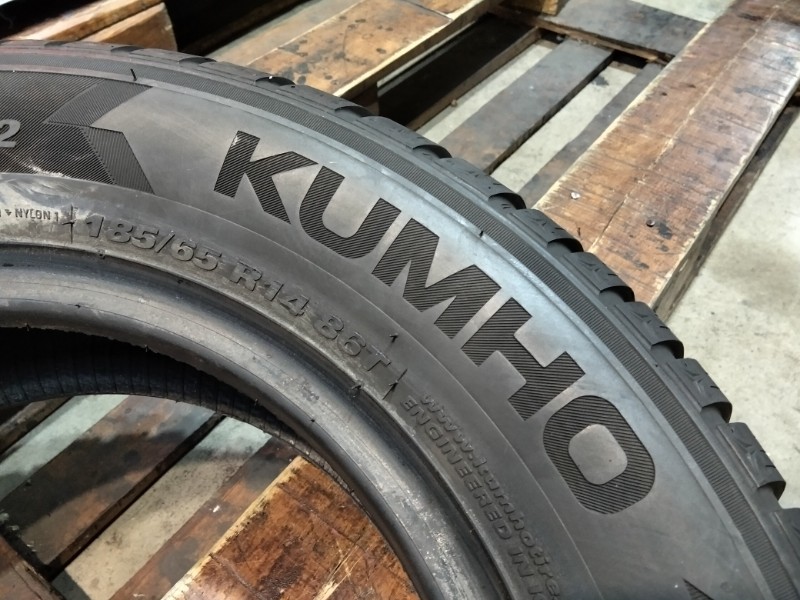 4 Gomme usate 185 65 14 Pneumatici Invernali KUMHO 4 Gomme usate 185 65 14 Pneumatici Invernali KUMHO
