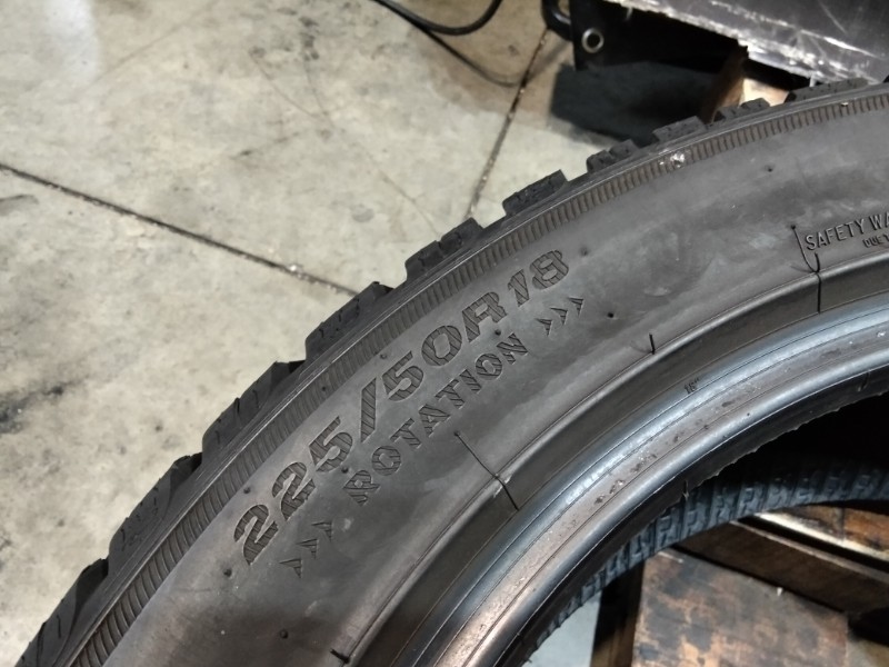 2 Gomme usate 225 50 18 Pneumatici Invernali COOPER 2 Gomme usate 225 50 18 Pneumatici Invernali COOPER