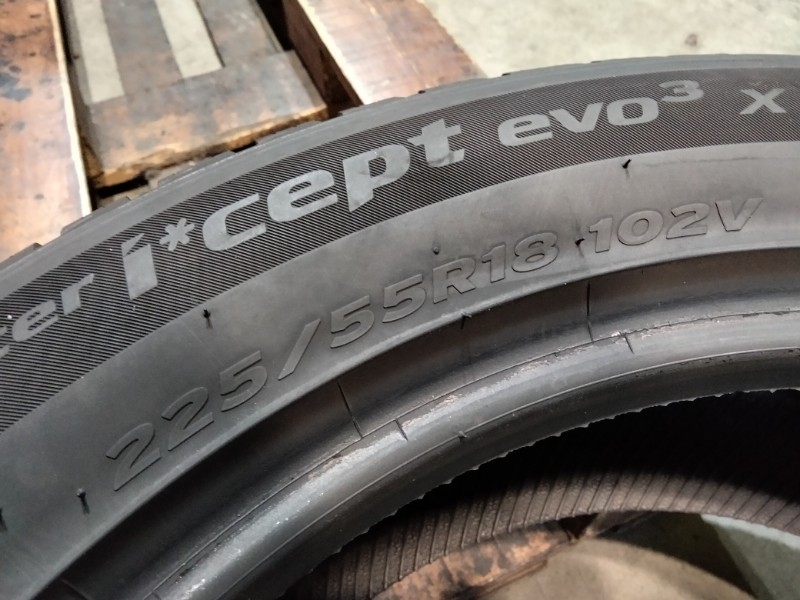 4 Gomme usate 225 55 18 Pneumatici Invernali HANKOOK 4 Gomme usate 225 55 18 Pneumatici Invernali HANKOOK