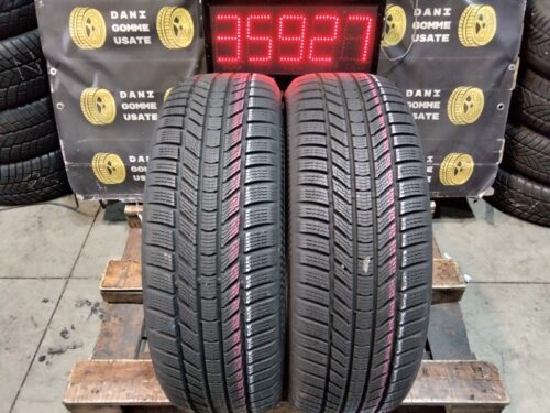 2 Gomme usate 235 50 20 Pneumatici Invernali CONTINENTAL