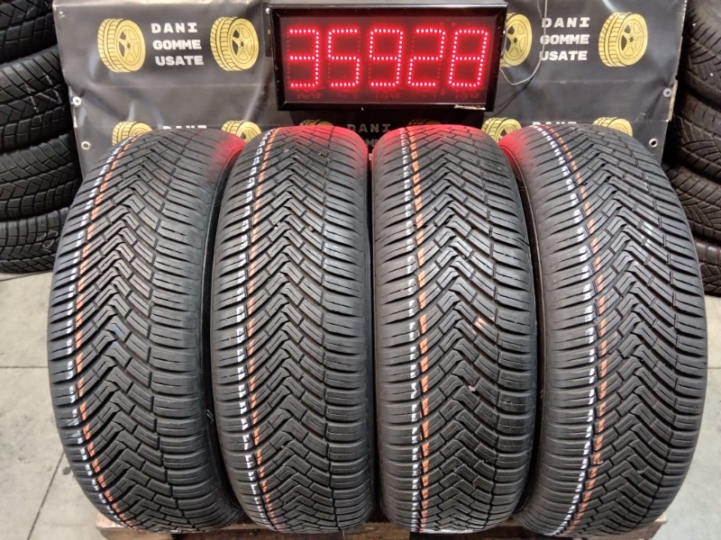 4 Gomme usate 215 65 17 Pneumatici 4 Stagioni CONTINENTAL 4 Gomme usate 215 65 17 Pneumatici 4 Stagioni CONTINENTAL