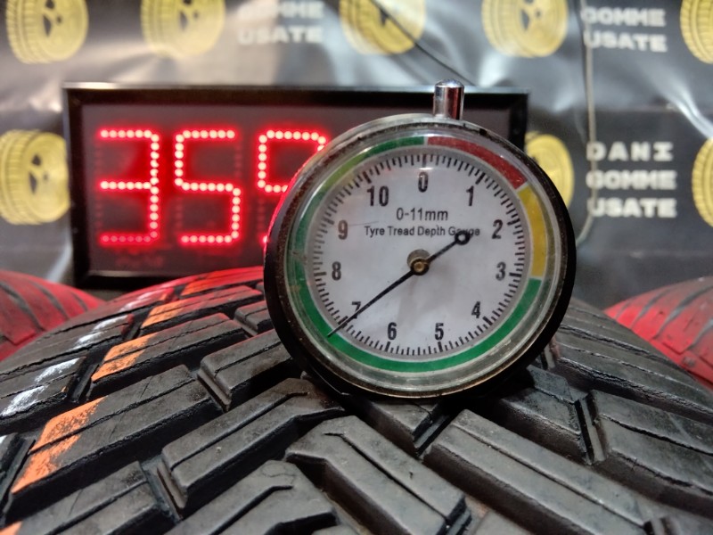 4 Gomme usate 215 65 17 Pneumatici 4 Stagioni CONTINENTAL 4 Gomme usate 215 65 17 Pneumatici 4 Stagioni CONTINENTAL