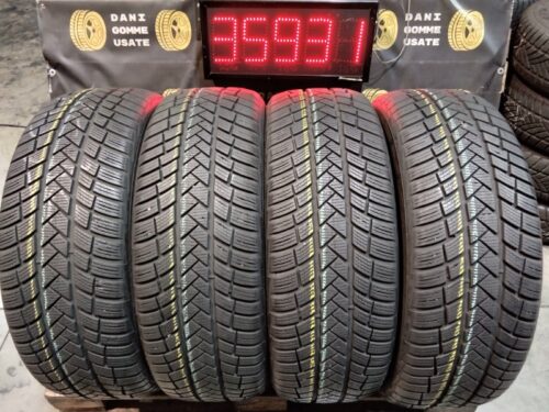 4 Gomme usate 235 55 18 Pneumatici Invernali VREDESTEIN