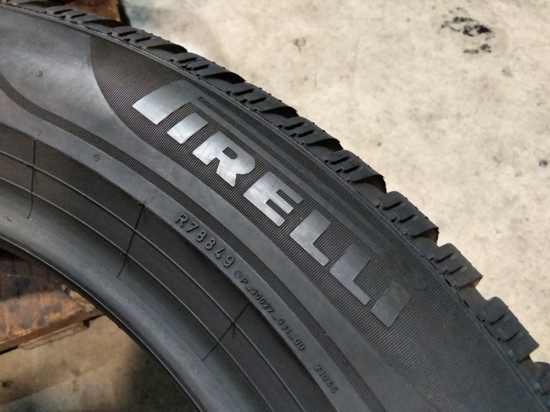 4 Gomme usate 225 55 18 Pneumatici Invernali PIRELLI 4 Gomme usate 225 55 18 Pneumatici Invernali PIRELLI
